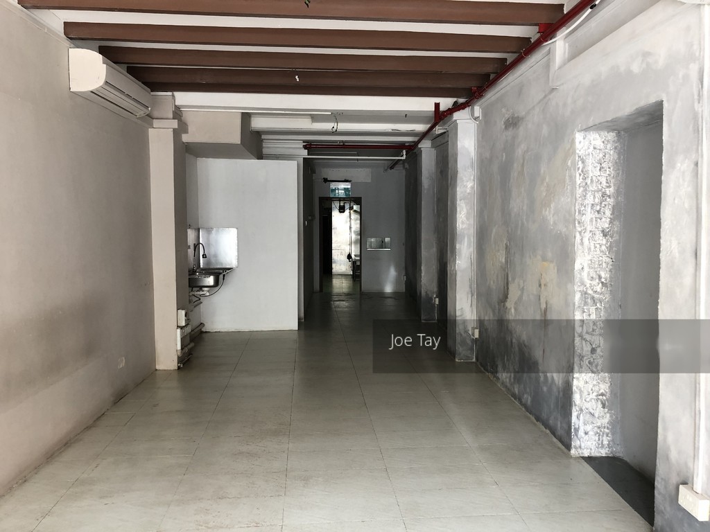 North Bridge Road (D7), Retail #191891722